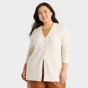 Women’s Cable Knit Cardigan